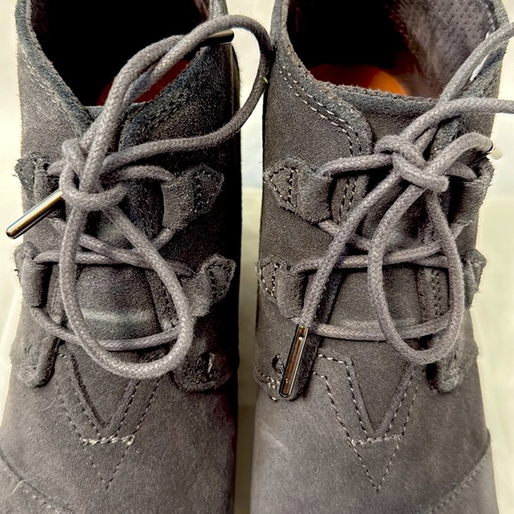 Toms Gray Kala Suede Wedge Bootie, Size 10 - Picture 6 of 15